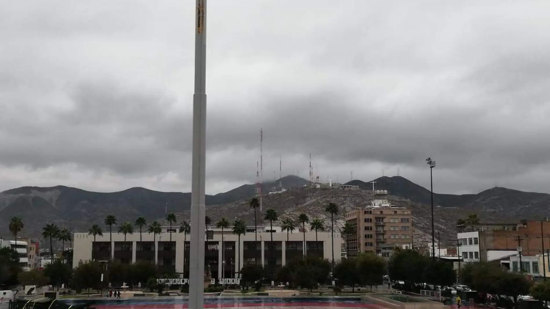 torreón nublado lluvia